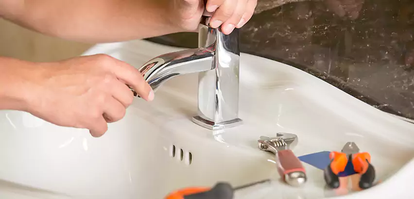 Bathtub Faucet Replacement in Stockbridge